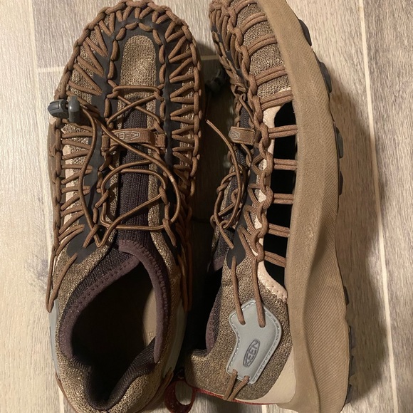 Women’s keen water shoe - Picture 4 of 6